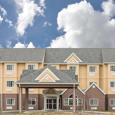 Microtel Inn & Suites By Wyndham Beaver Falls Exterior foto